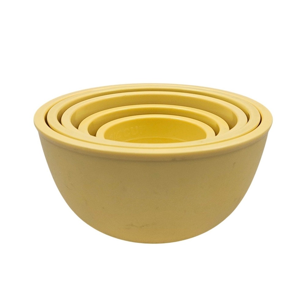 Vintage Pale Yellow Nesting Measuring Bowls Set of 5 Retro Kitchenware